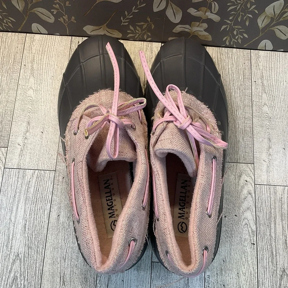 Magellan Outdoors good preowned